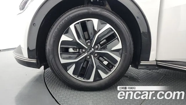 Kia EV6 Long Range — Фото автомобиля 5