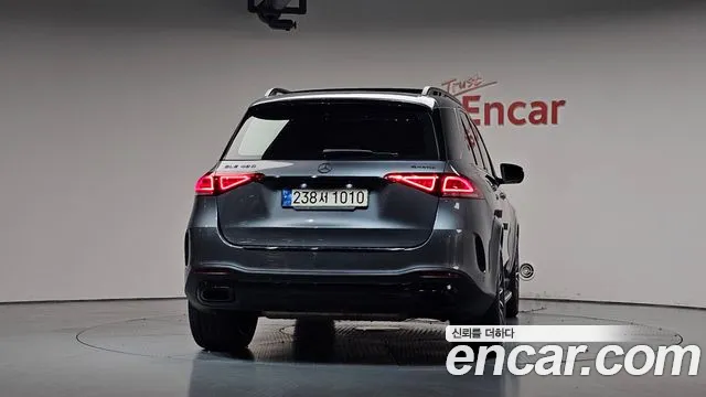 Mercedes-Benz GLE-Class — Фото автомобиля 4