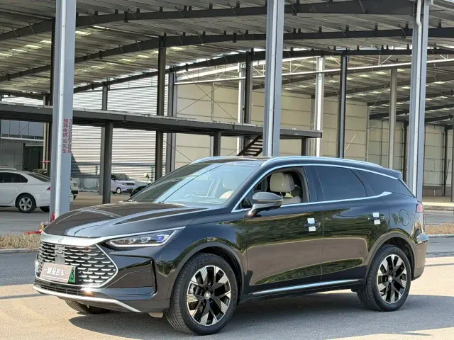 Фотография автомобиля — BYD Tang