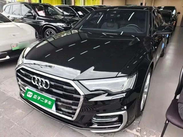 Фотография автомобиля — Audi A6L