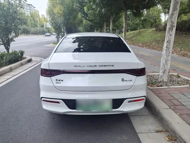 BYD Qin PLUS — Фото автомобиля 6
