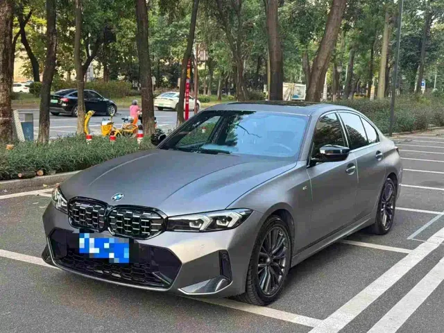 Фотография автомобиля — BMW 3 Series