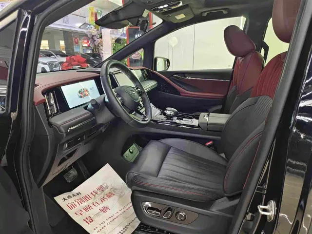GAC Trumpchi M8 — Фото автомобиля 4
