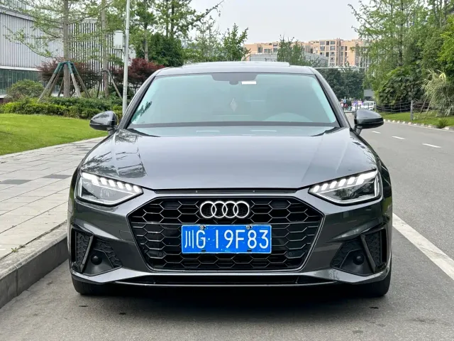 Audi A4L — Фото автомобиля 2