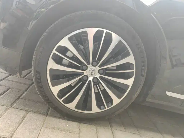 Volvo S90 — Фото автомобиля 22