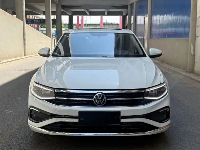 Volkswagen Bora — Фото автомобиля 2
