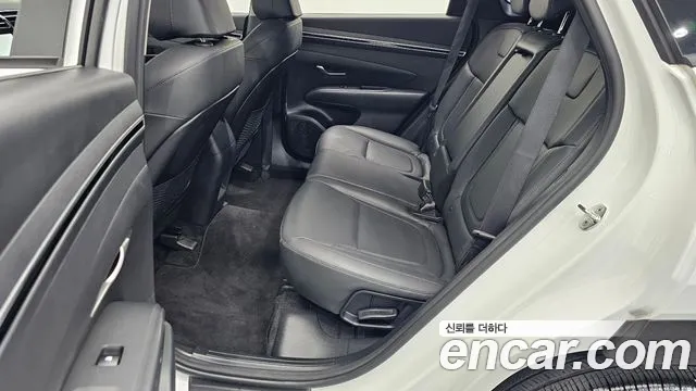 Hyundai Tucson Tucson (NX4) Бензин 1.6 турбо 2WD — Фото автомобиля 11