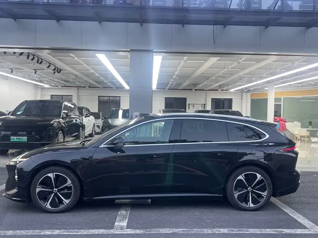 Nio ET5 Touring — Фото автомобиля 5
