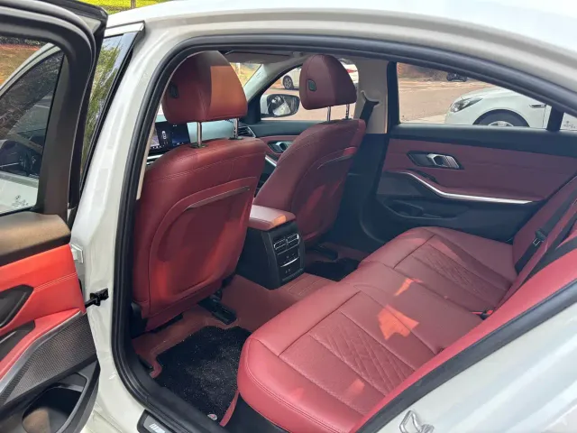 BMW 3 Series — Фото автомобиля 7