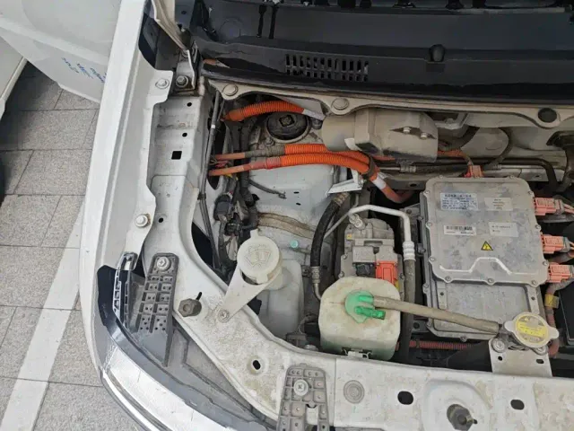 Ruichi New Energy EC75 — Фото автомобиля 20