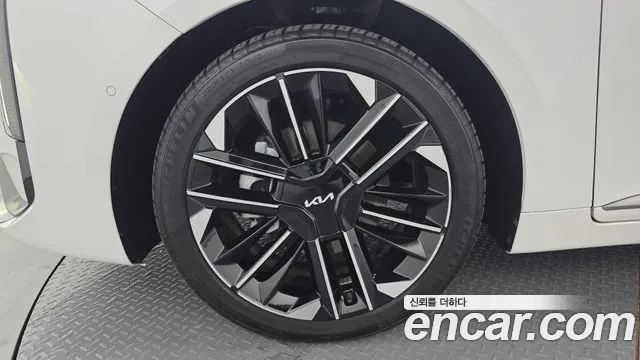 Kia K8 (New) Hybrid — Фото автомобиля 5