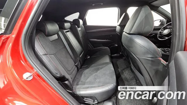 Hyundai Tucson Tucson (NX4) Бензин 1.6 турбо 2WD — Фото автомобиля 9