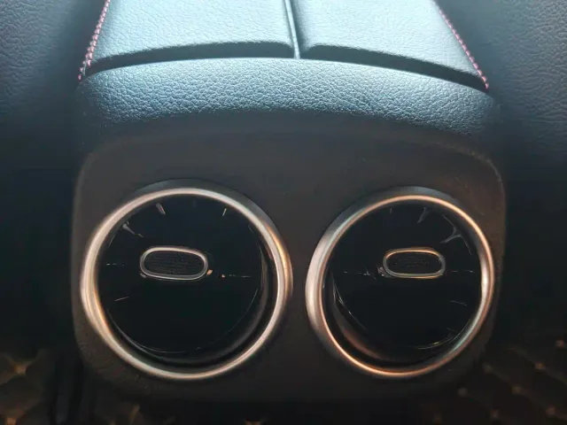 Mercedes-Benz A-Class — Фото автомобиля 10