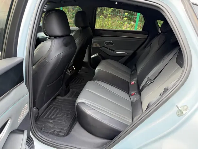 BYD Qin L — Фото автомобиля 4
