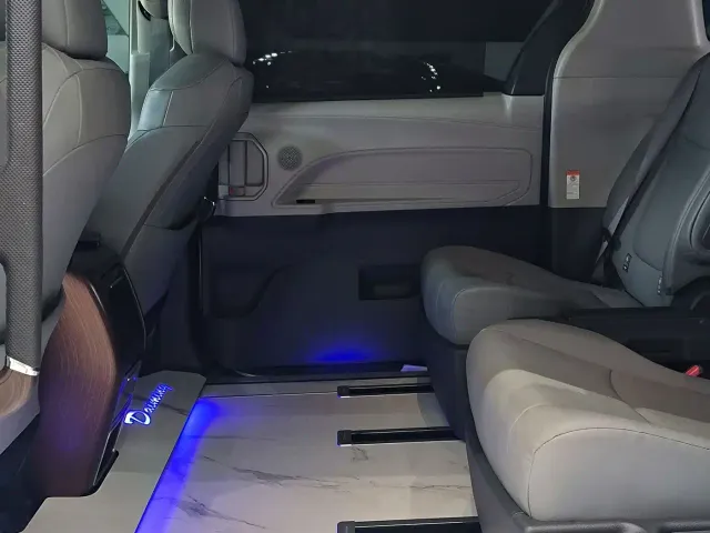 Toyota Granvia — Фото автомобиля 10