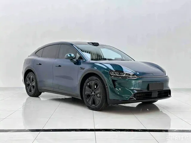 Zhijie Luxeed R7 — Фото автомобиля 3