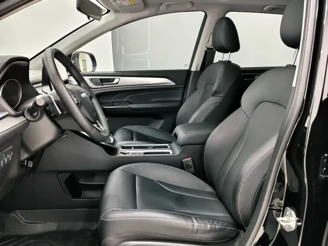Haval M6 — Фото автомобиля 12