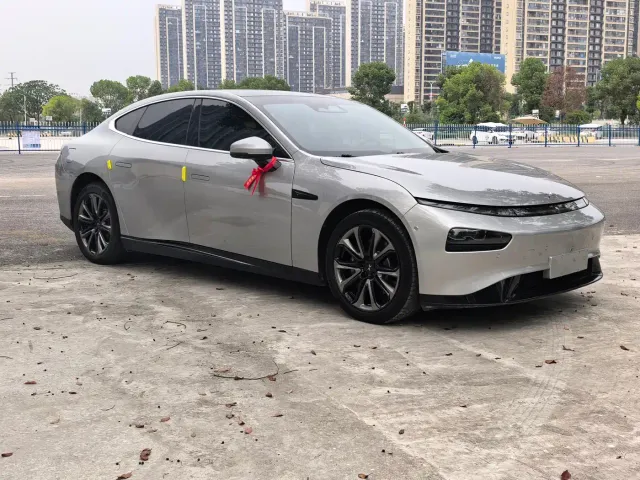 Xpeng P7 — Фото автомобиля 3