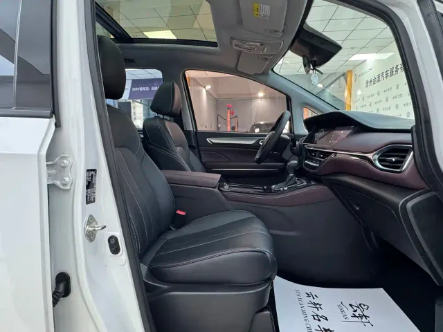 GAC Trumpchi M6 — Фото автомобиля 22