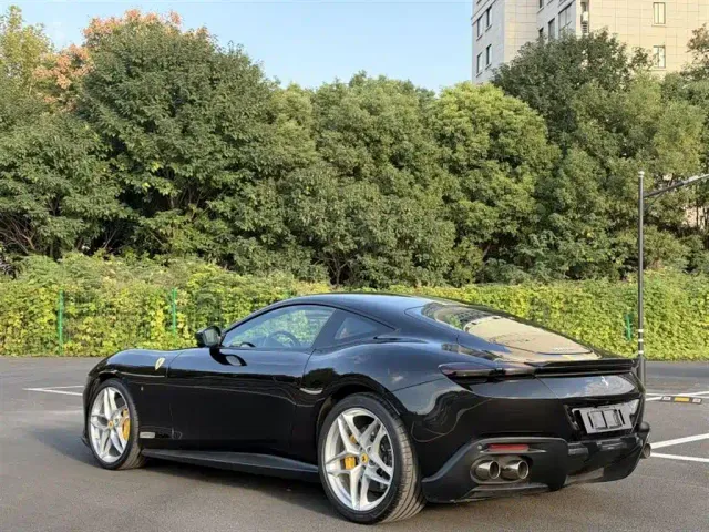 Ferrari Roma — Фото автомобиля 7