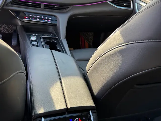 Buick Enclave — Фото автомобиля 14