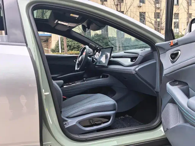 BYD Seal 06 GT — Фото автомобиля 16