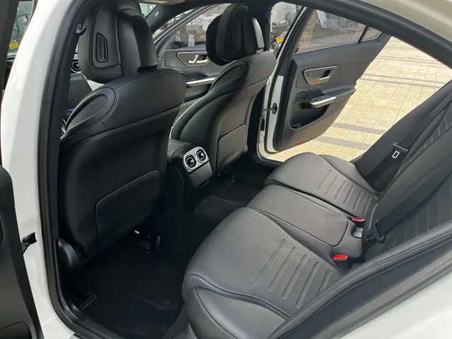 Mercedes-Benz C-Class — Фото автомобиля 11