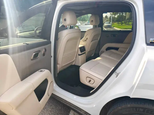 Li Auto i6 — Фото автомобиля 6