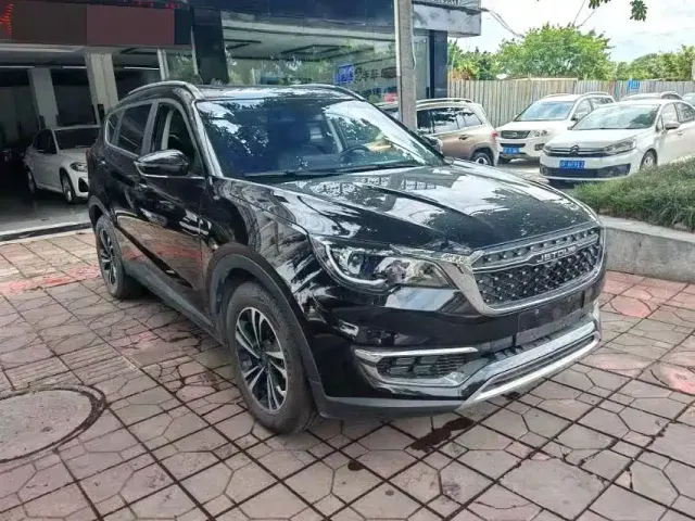 Jetour X70 — Фото автомобиля 2
