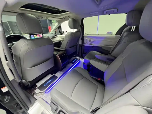 Toyota Granvia — Фото автомобиля 12