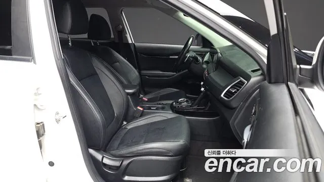 Kia Seltos — Фото автомобиля 17