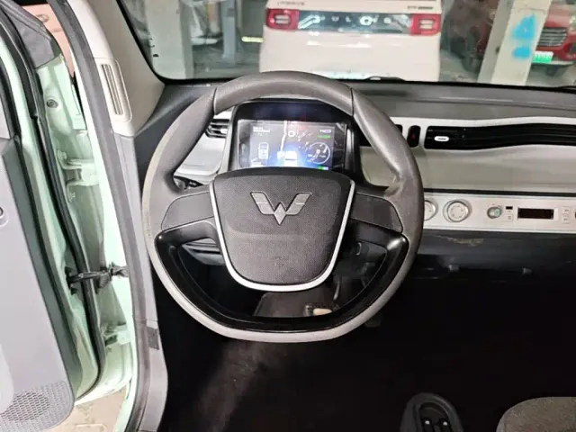 Wuling Hongguang Mini EV — Фото автомобиля 10
