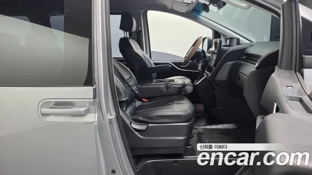 Hyundai Staria — Фото автомобиля 16