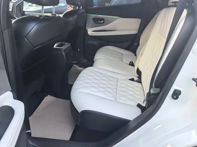 Nissan Murano — Фото автомобиля 7