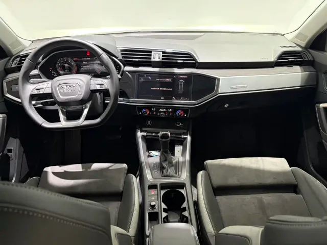 Audi Q3 — Фото автомобиля 15