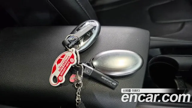 Hyundai Avante CN7 — Фото автомобиля 15