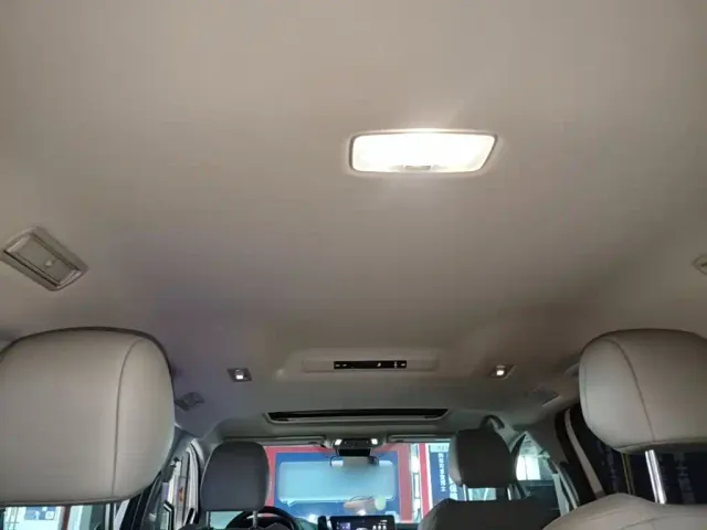 Toyota Granvia — Фото автомобиля 17