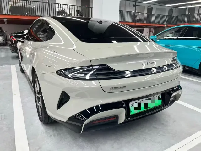 Xiaomi SU7 — Фото автомобиля 16