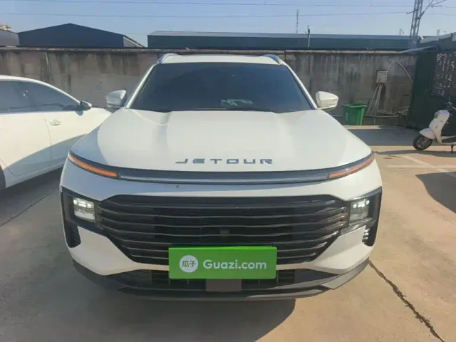 Jetour X70 Plus — Фото автомобиля 2