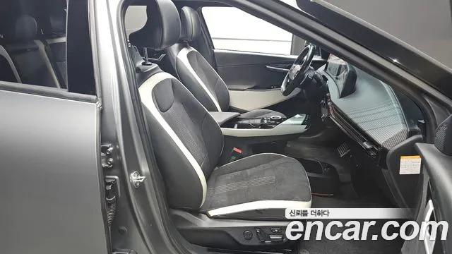 Kia EV6 — Фото автомобиля 10