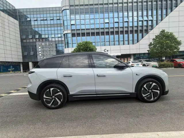 Nio ES6 — Фото автомобиля 6