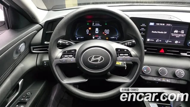 Hyundai Avante — Фото автомобиля 19