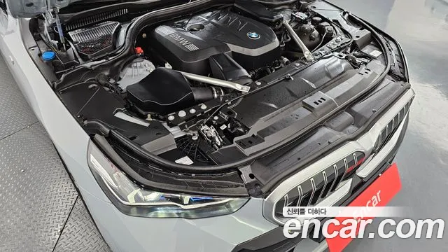 BMW 5-Series 5 серия (G60) 530i xDrive M Sport — Фото автомобиля 6