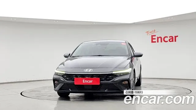 Hyundai Avante CN7 — Фото автомобиля 3