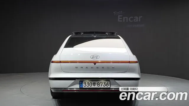 Hyundai Grandeur Grandeur (GN7) 2.5 Бензин 2WD — Фото автомобиля 4
