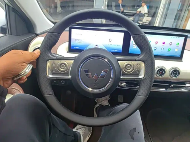 Wuling Bingo — Фото автомобиля 10