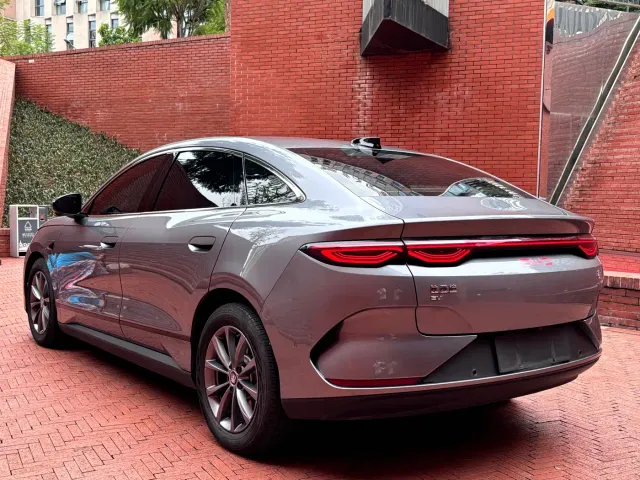 BYD Qin L — Фото автомобиля 5