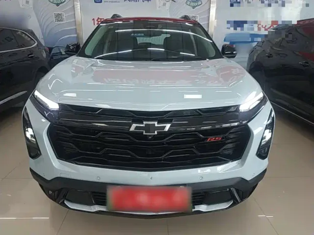 Chevrolet Equinox Plus — Фото автомобиля 2