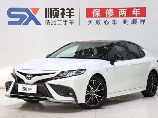Фотография автомобиля — Toyota Camry