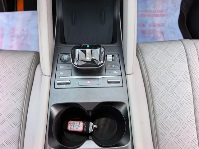 BYD Yuan UP — Фото автомобиля 11